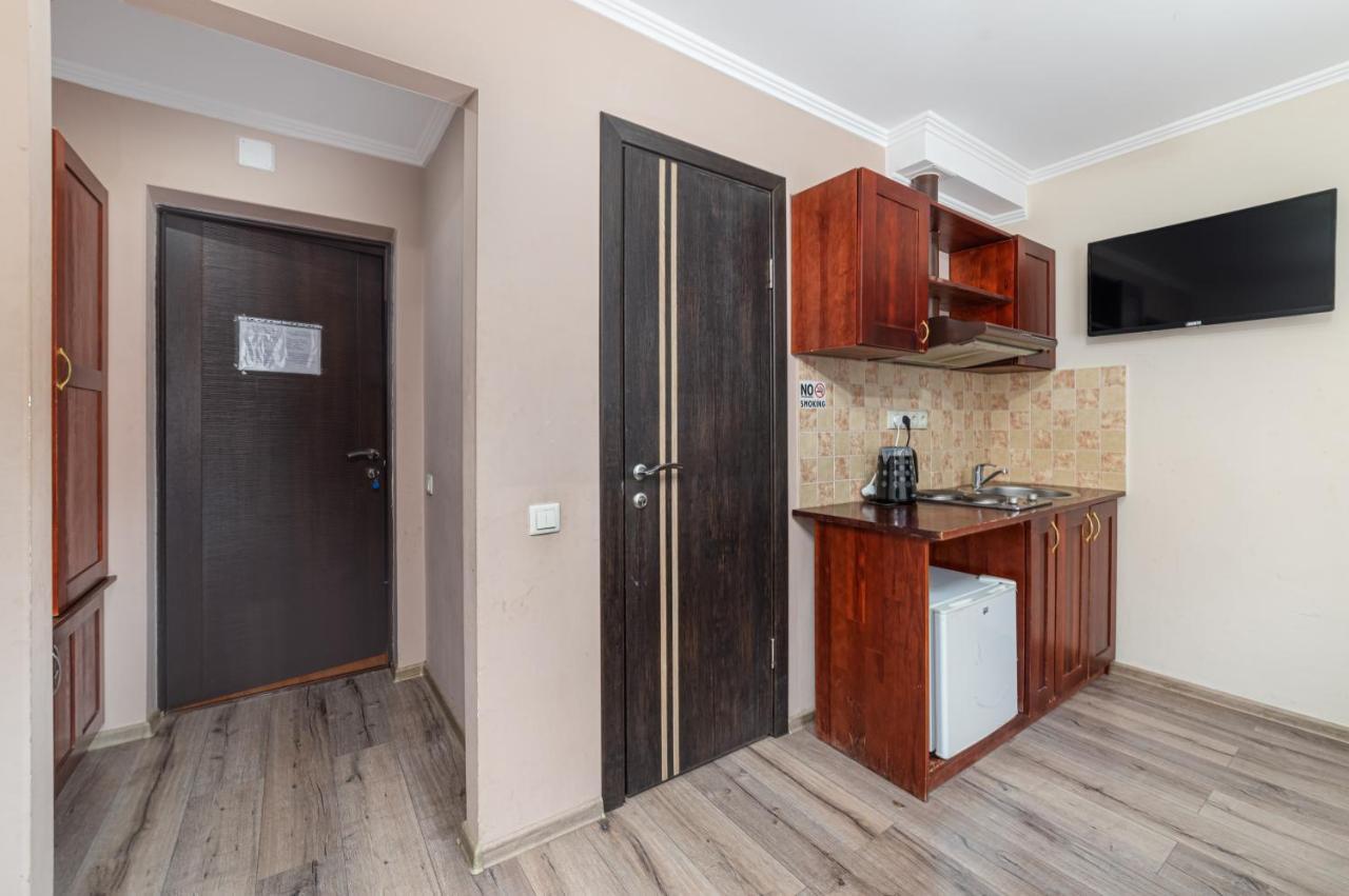Primorskiy Suite Odessa Exterior photo