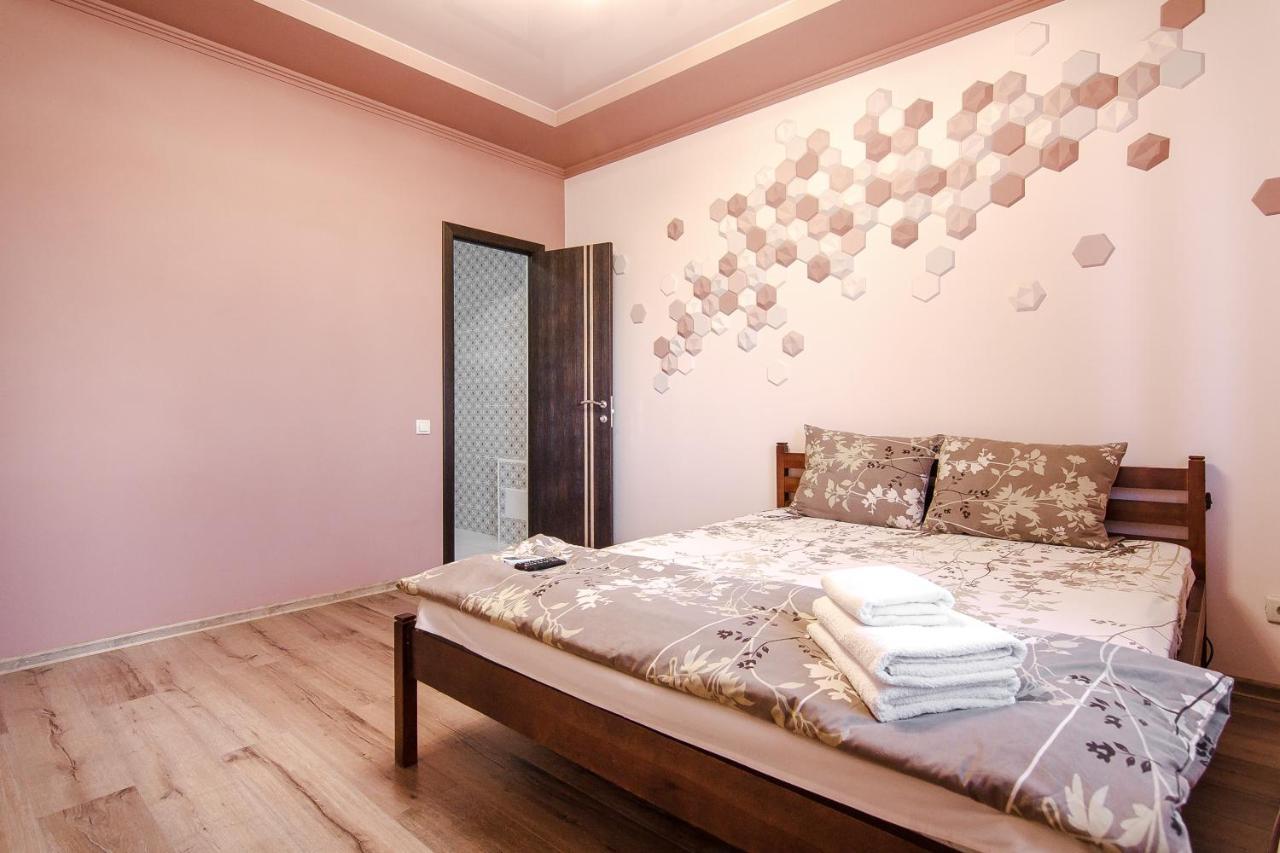 Primorskiy Suite Odessa Exterior photo